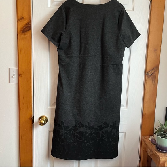 🎉SALE🎉Pennington’s Plus Sized Dress, Short Sleeves, Midi Length, Size X - Picture 4 of 6